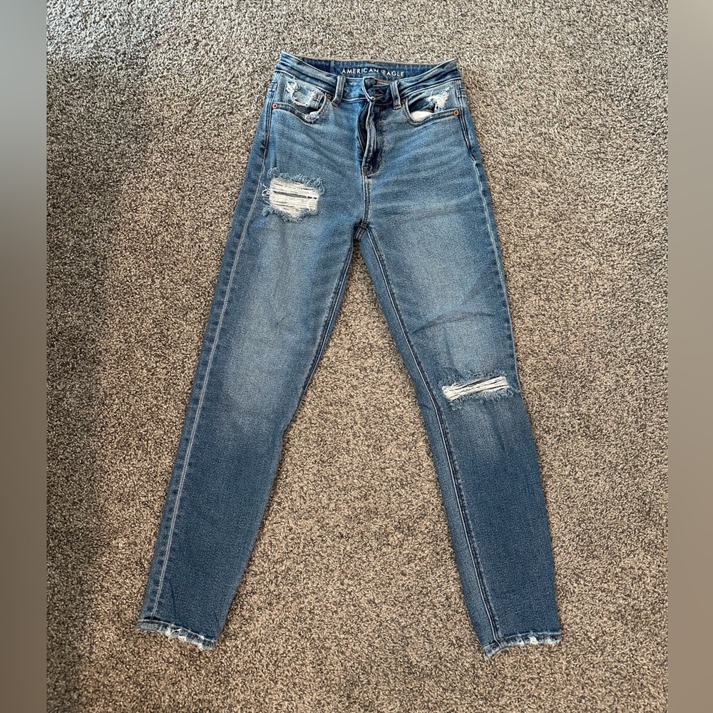 american eagle mom jeans